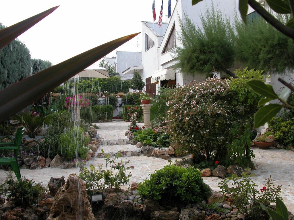 Hotel Canusium Canosa di Puglia Zewnętrze zdjęcie