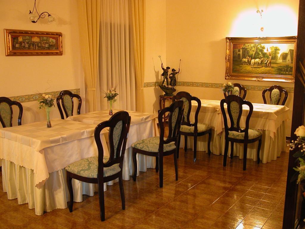 Hotel Canusium Canosa di Puglia Zewnętrze zdjęcie
